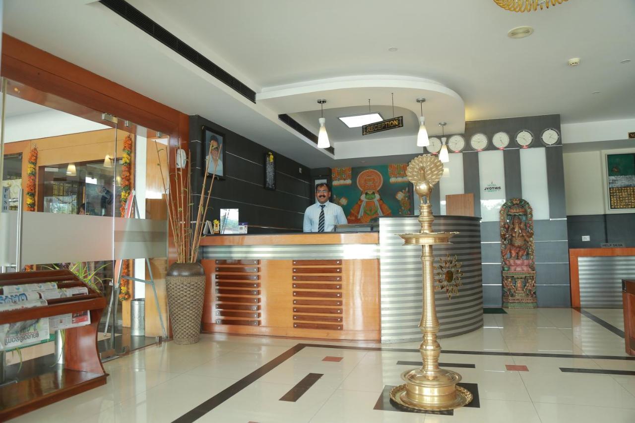 Hotel Jyothis Regency Palakkad Εξωτερικό φωτογραφία