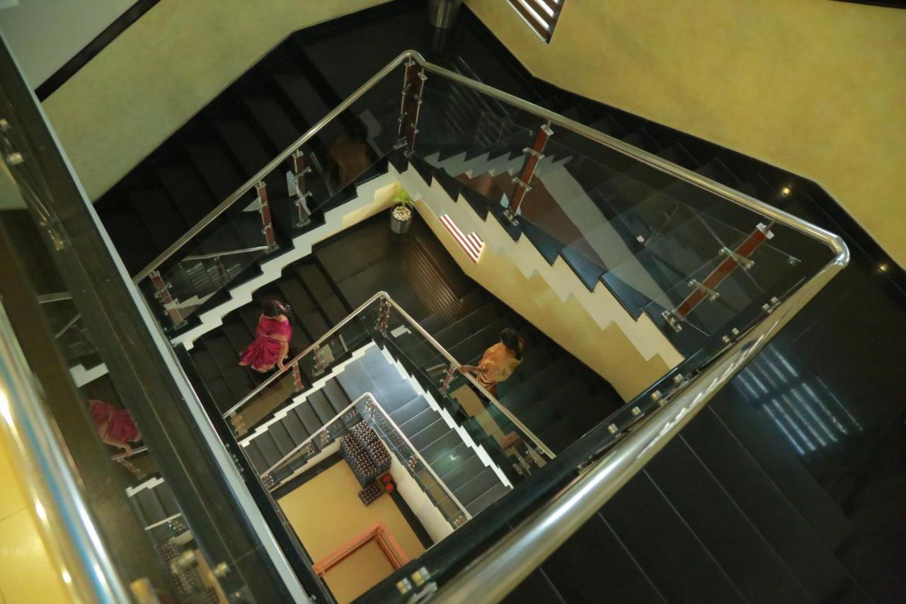 Hotel Jyothis Regency Palakkad Εξωτερικό φωτογραφία
