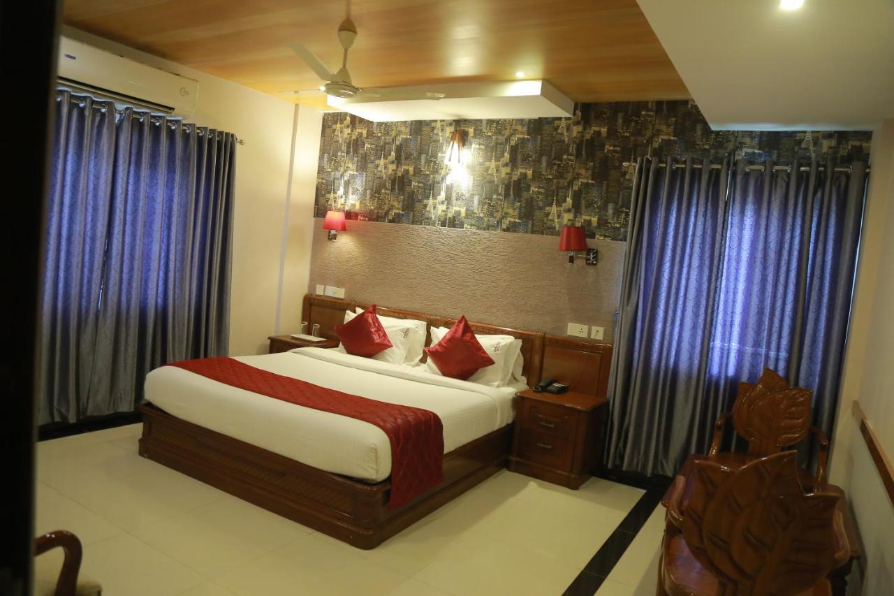 Hotel Jyothis Regency Palakkad Εξωτερικό φωτογραφία